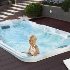 Olympus medence szállítással, beüzemeléssel, karbantartással