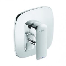 Kludi Ameo falsík alatti egykaros kád/zuhanycsap