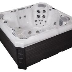 Malaga medence szállítással, beüzemeléssel